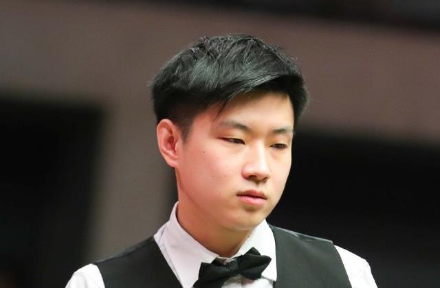 球员进行强 球员进行强