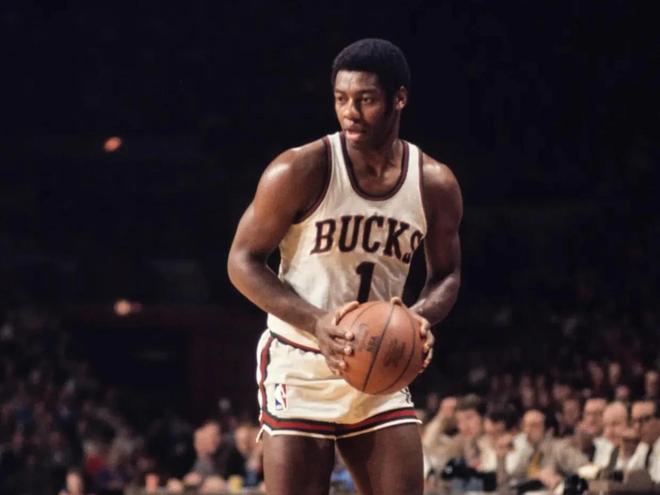 他通过自己 他通过自己